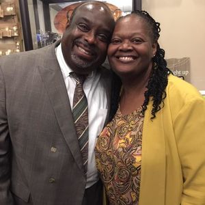 Meet your Posher, Mona